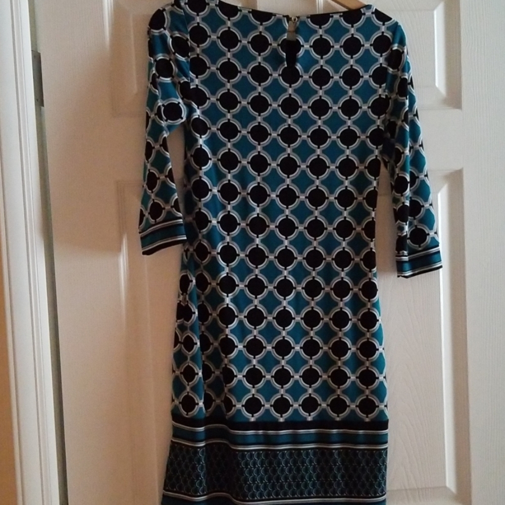 Dress - Picture 2 of 2